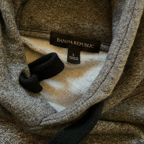 Banana Republic Sweatshirt - Picture 4 of 4